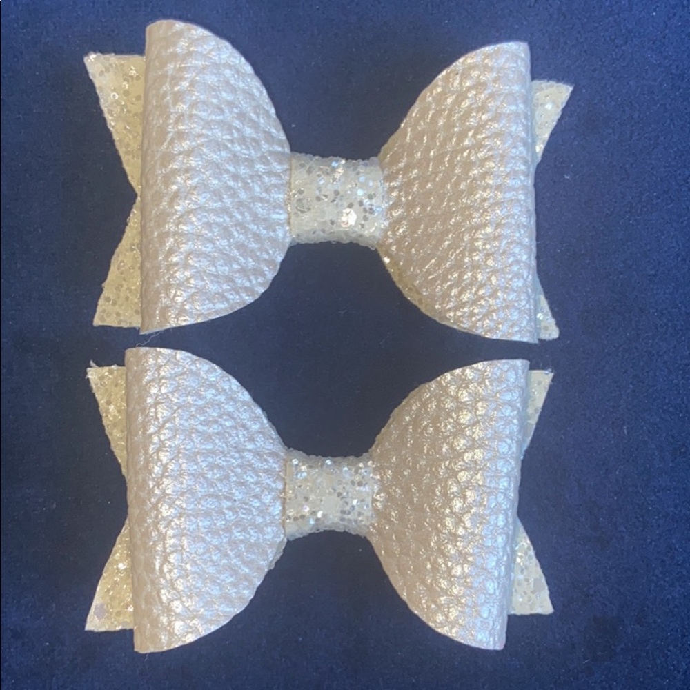 Hair bows